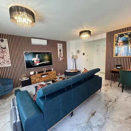 New! Griet Luxury With Private Parking