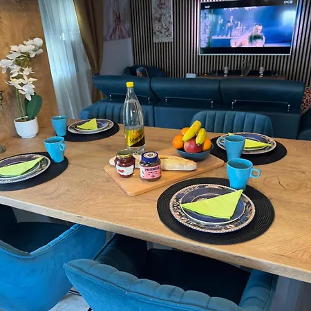 New! Griet Luxury With Private Parking זאדאר