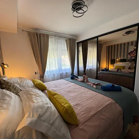 New! Griet Luxury With Private Parking