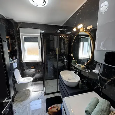 דירה New! Griet Luxury With Private Parking *